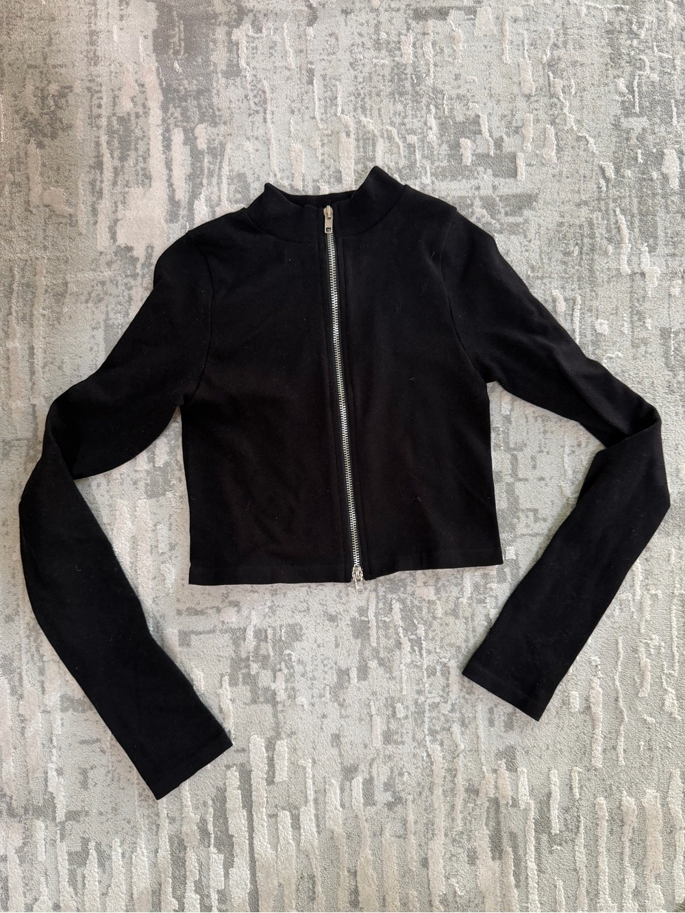 Black Zip-Front Crop ribbed shirt - Women - Picture 1 of 9